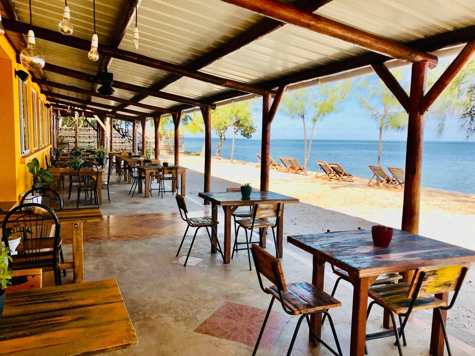 Bon Vivant Front De Mer - Ile Rodrigues Port Mathurin Exterior photo